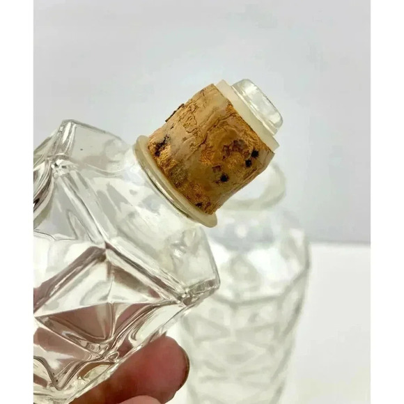 VTG Cut Glass Decanter Liquor Wine Bottle Diamond Pattern 11.5" Elegant MCM - Picture 6 of 14